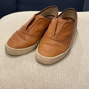 Frye Maya Brown Leather Womens Slip On Shoe Size 8